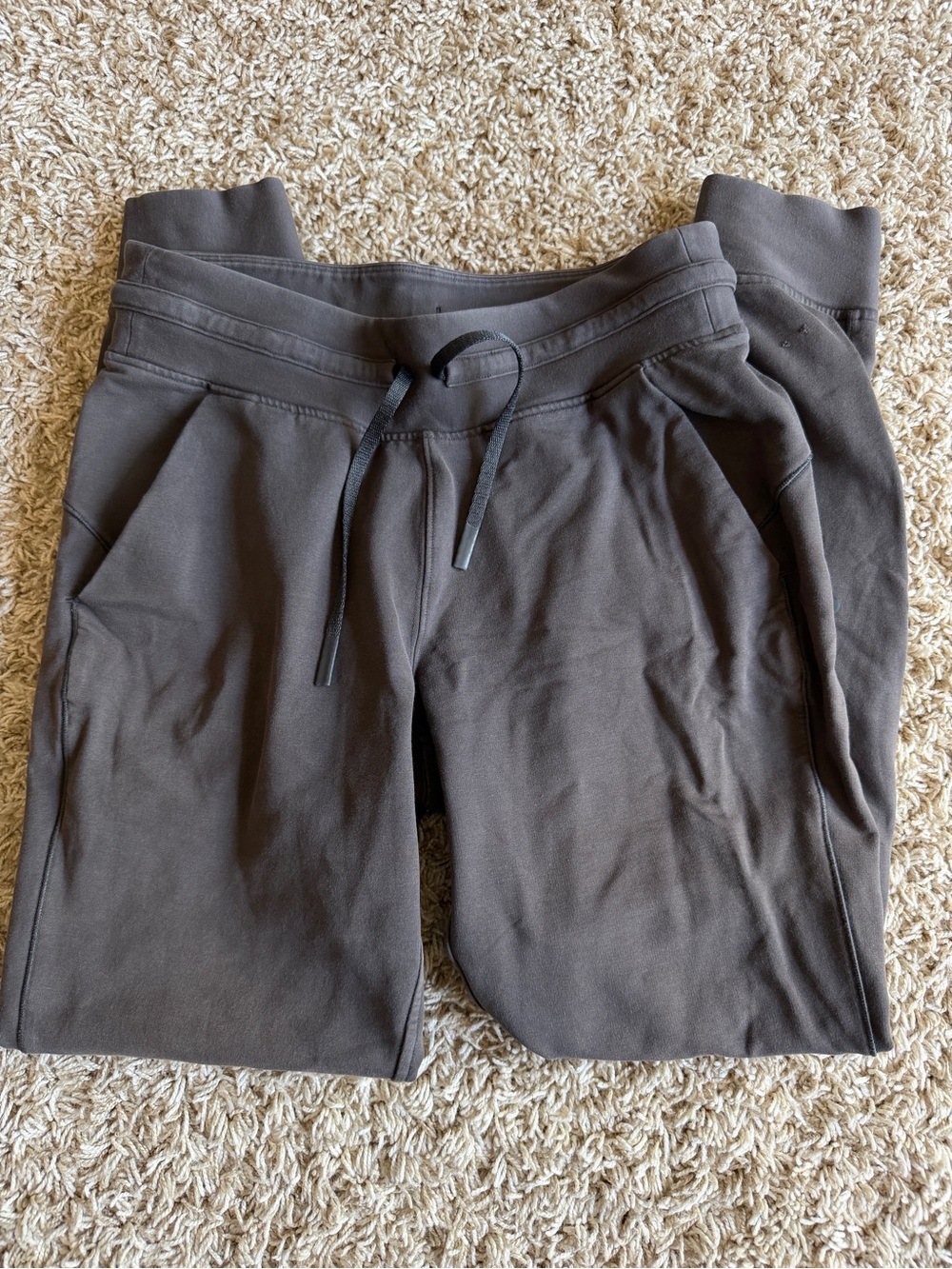 Lululemon Drawstring Jogger Pants in Dark Gray